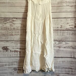 Chic White Maxi Skirt